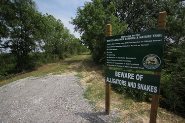 White Lake trailhead sign