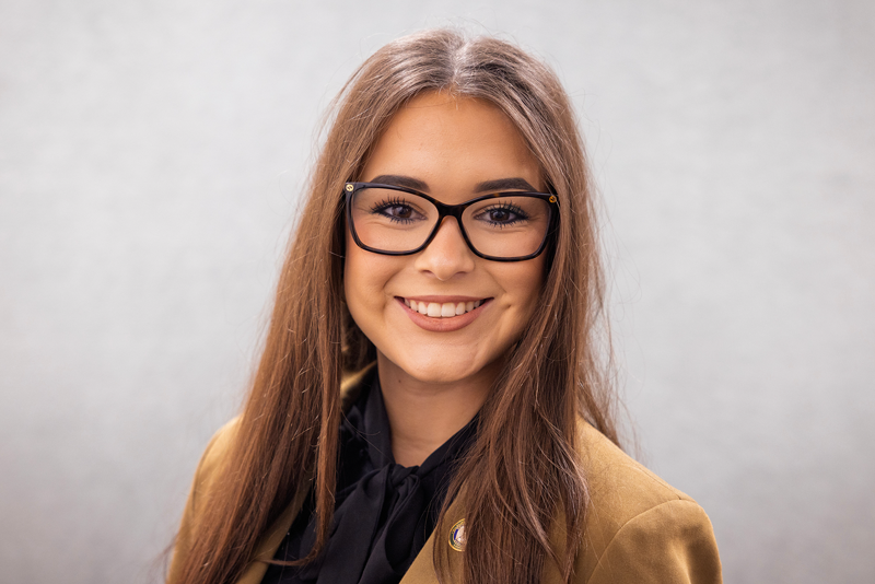 Brooke Delahoussaye Image