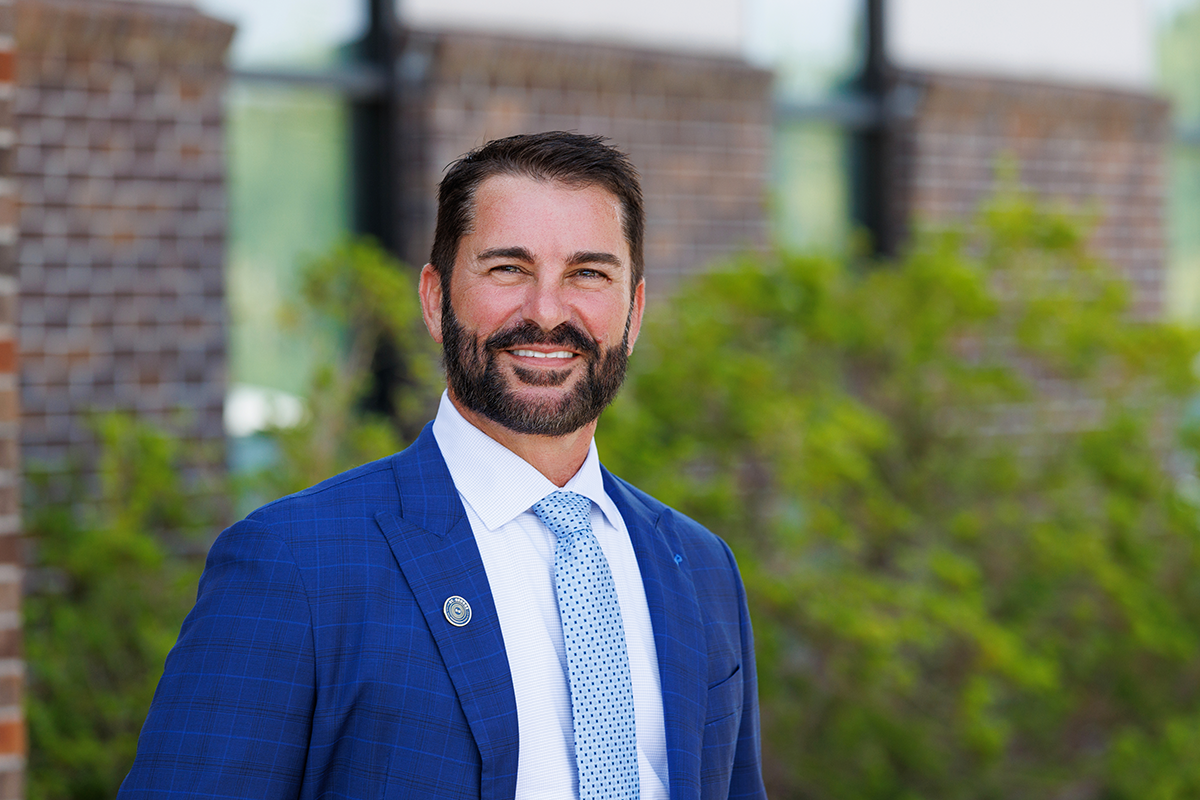 head shot of david dellucci