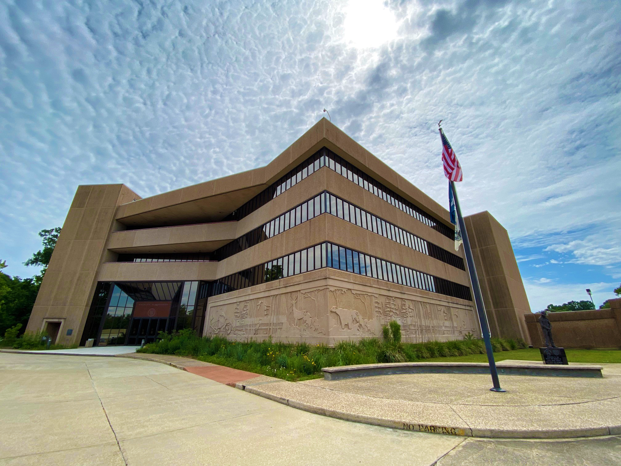 Image of LDWF HQ building
