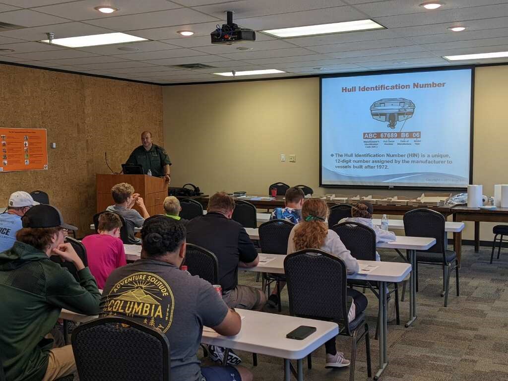 photo of students at boater ed class