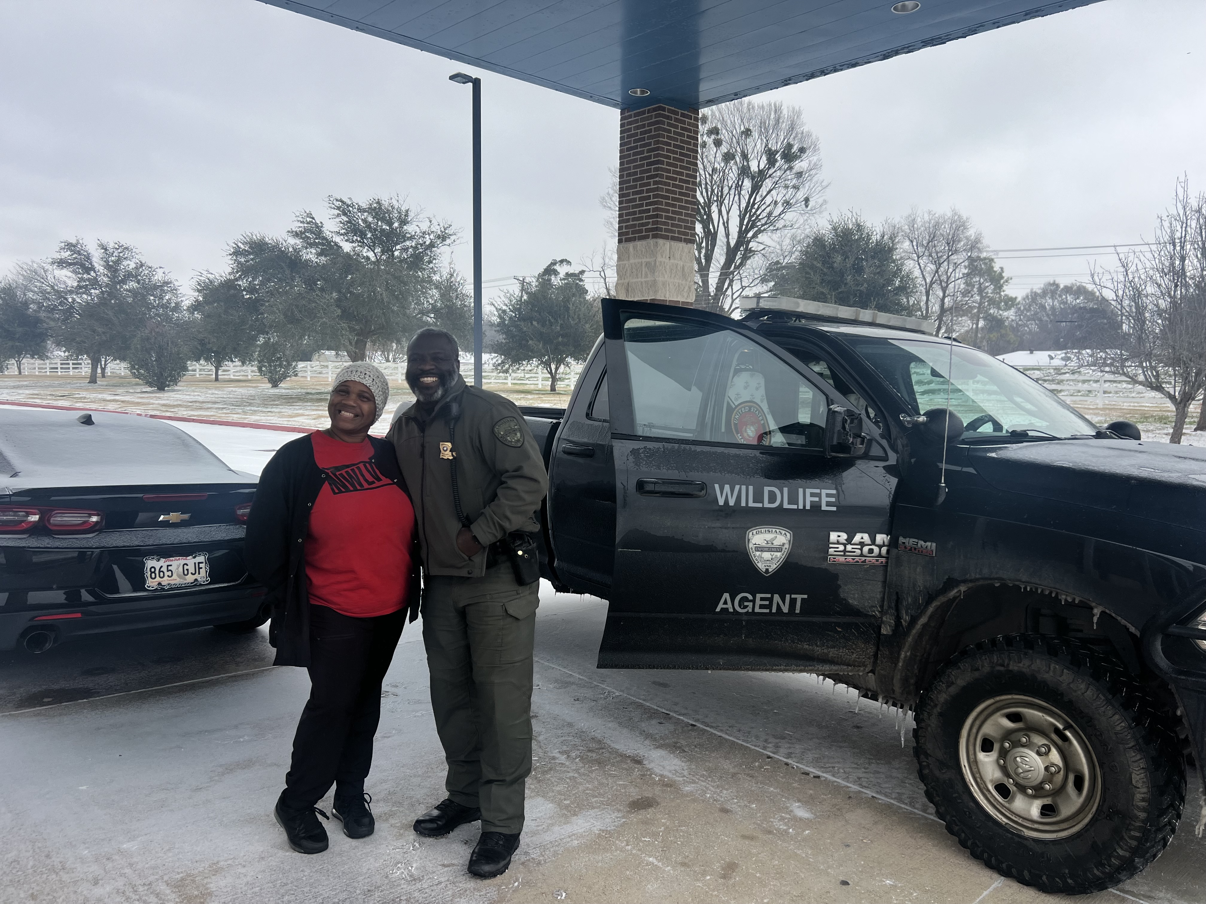 agent photo with essential worker